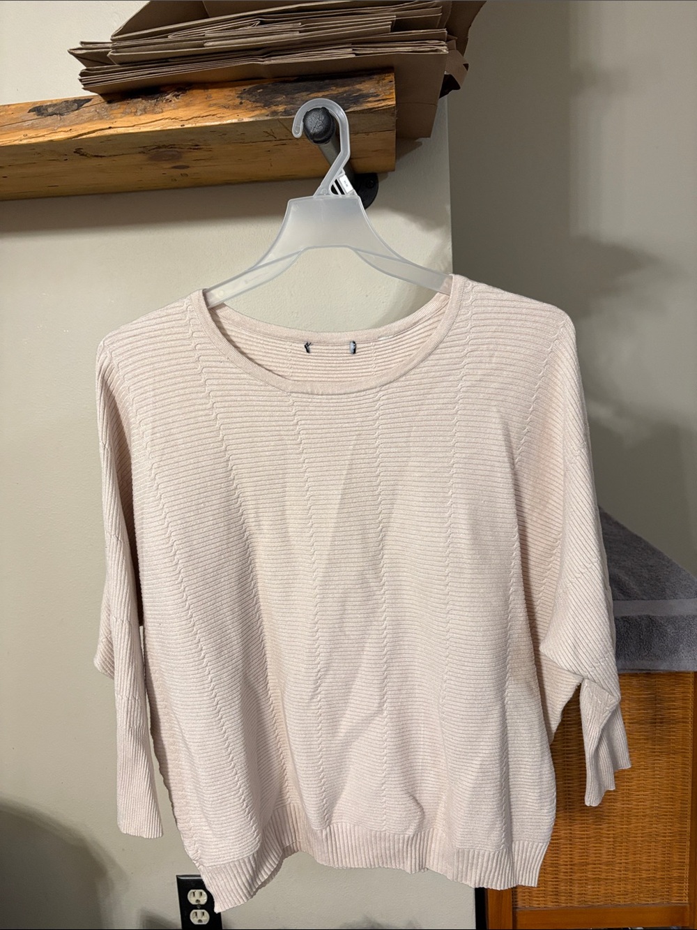Women’s Light Pink Ribbed Scoop Neck Sweater